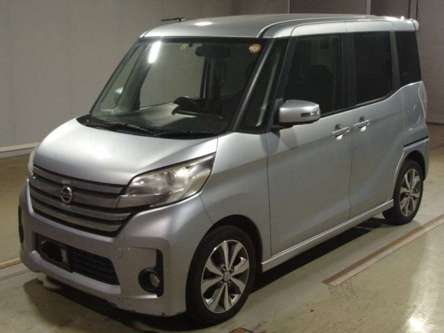 3041 Nissan Dayz roox B21A 2015 г. (TAA Hyogo)